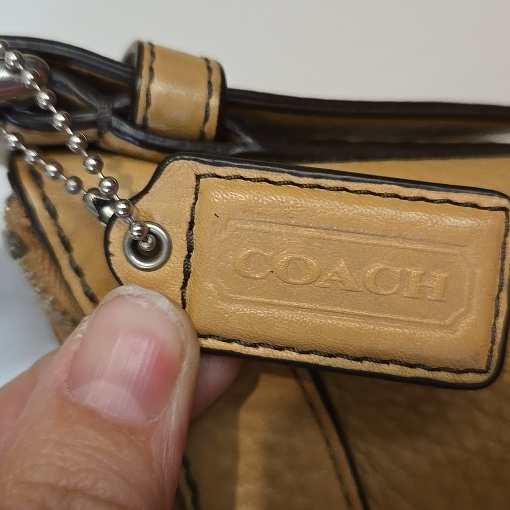 Coach Camel Tan And Silver Hardware - Picture 4 of 8